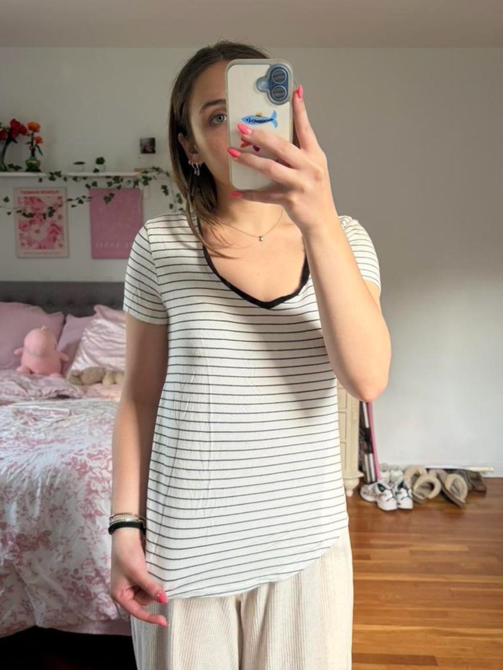 Striped V-Neck Short Sleeve Top in White. Seriously Soft. Size S.